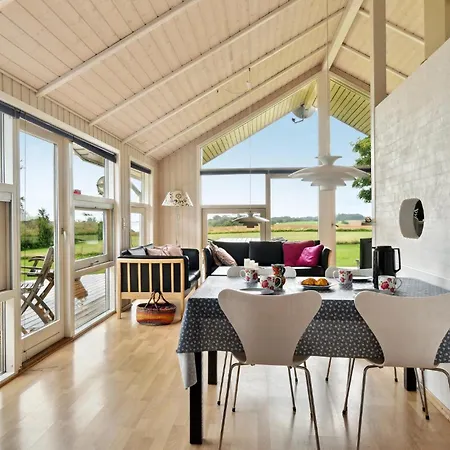 2 Bedroom Beautiful In Samso Сasa de vacaciones