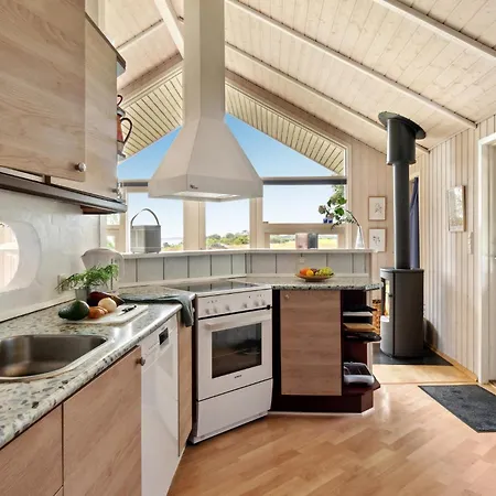 2 Bedroom Beautiful In Samso