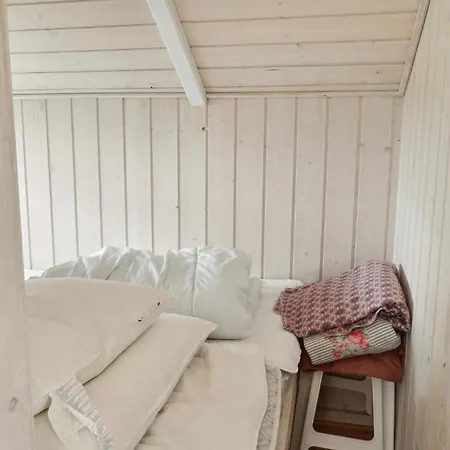 2 Bedroom Beautiful In Samso *