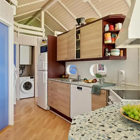 2 Bedroom Beautiful In Samso